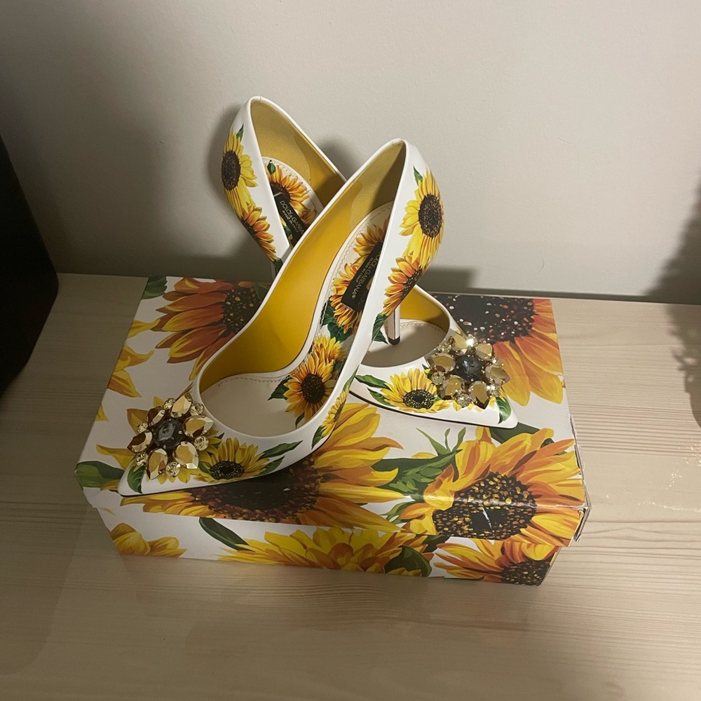 Sunflower Print Women's Heels